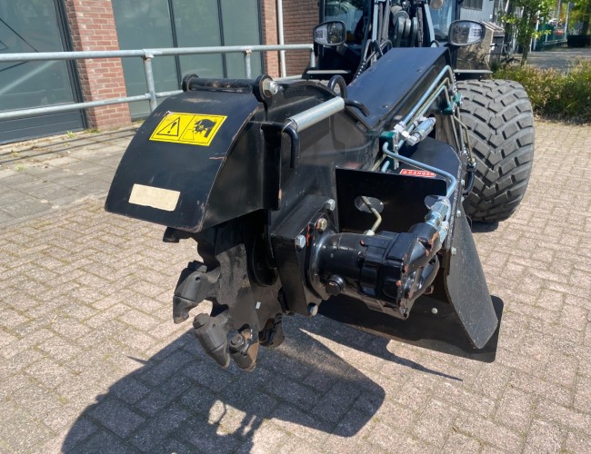 1 Ditch Witch Stobbenfrees / Stronkenfrees Giant VK8145 | Aanbouwdelen | Stobbenfrees