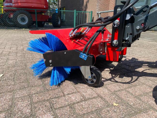 1 M-Sweep HSTV400 P/105cm Veegmachine VK8500 | Aanbouwdelen | Veegmachine / Borstel