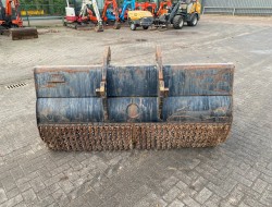 2014 VM Kettingbak 220cm 2300ltr CW30 CW40 DV1048 | Aanbouwdelen | Graafbak