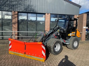 2023 Adler Vario V-serie 210cm Sneeuwschuif