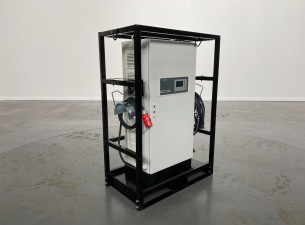 2023 Giant High-Frequency-Charger (Snellader) IP54 48V/300A + transportkast
