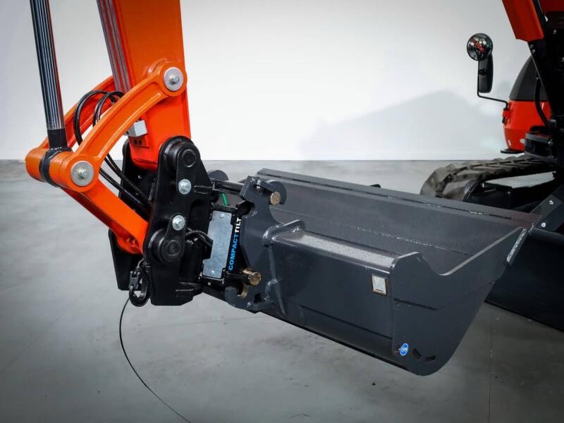 2026 Compacttilt CT10 - HS4  Kantelstuk Kubota CW10 (6,0 - 10t) ADV1129 | Aanbouwdelen | Kantelstuk