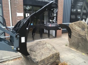 1 Giant Houtklem met rotator en jib