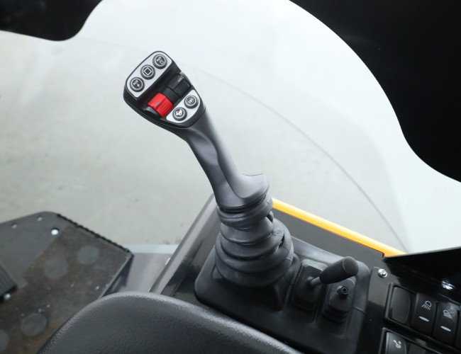 2025 Giant G2700E X-tra HD VK9808 | Wiellader | Mini Shovel