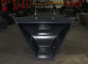 1 Cangini Benne T67-52gr Taludbak CW10