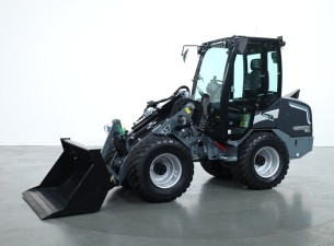 2025 Giant G2700 X-tra HD+ (Cabine) VK10166