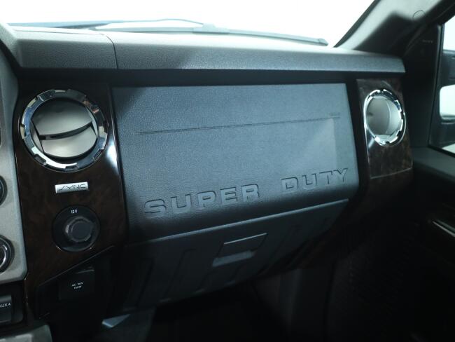 2015 Ford F250 Super Duty Platinum V8 6.2L Lariat Benzine VT809 | Transport | Auto's