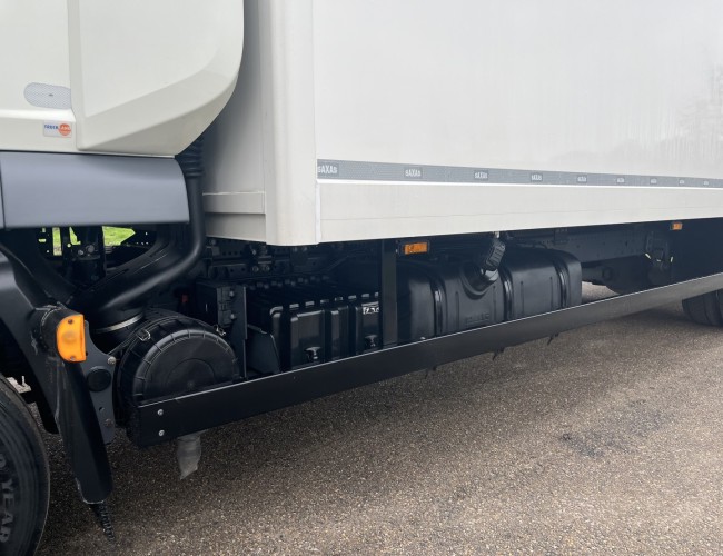 2024 DAF LF230 Bakwagen 720cm met laadklep VT815 | Transport | Vrachtwagen