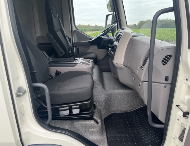 2024 DAF LF230 Bakwagen 720cm met laadklep VT815 | Transport | Vrachtwagen