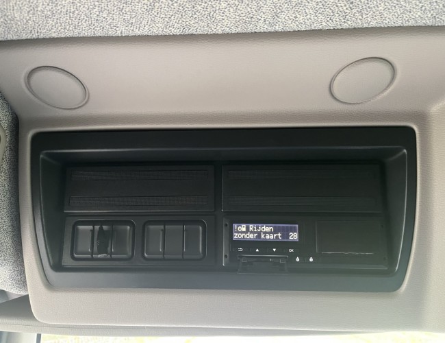 2024 DAF LF230 Bakwagen 720cm met laadklep VT815 | Transport | Vrachtwagen