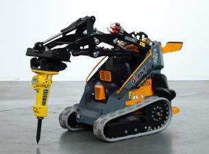 2025 Giant GS950T + sloophamer + grijper ADV1297