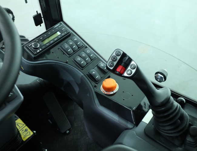 2025 Giant G2700 HD+ (Cabine) VK10375 | Wiellader | Mini Shovel