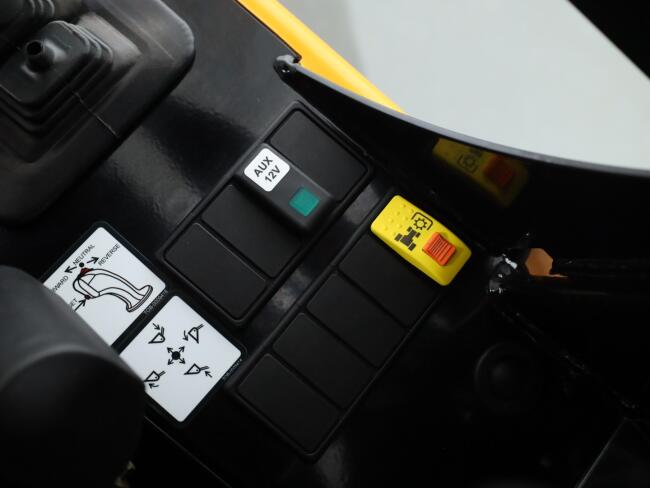 2026 Giant G2300 X-tra HD VV1500 | Wiellader | Mini Shovel