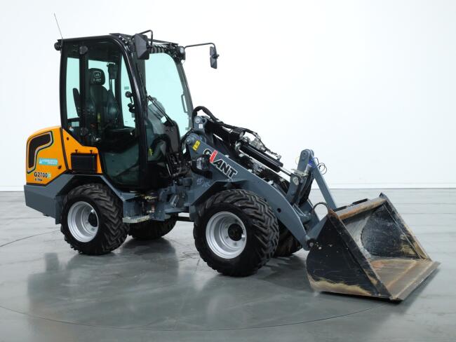 2025 Giant G2700E X-tra (Cabine) VV1515 | Wiellader | Mini Shovel