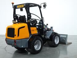 2017 Giant V452T X-tra HD VK10880 | Wiellader | Mini Shovel